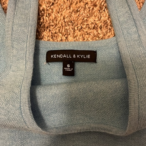 Kendall and Kylie blue and white crop top Size Small - Picture 5 of 7